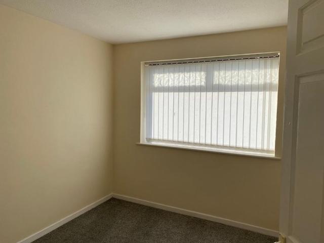 4 bedroom semi detached house to rent