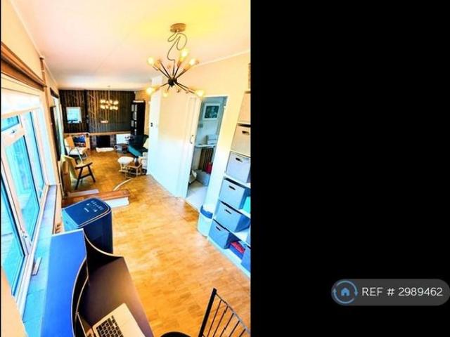 4 bedroom semi detached house to rent
