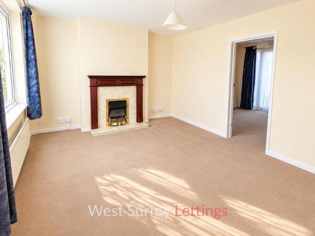 4 bedroom semi detached house to rent
