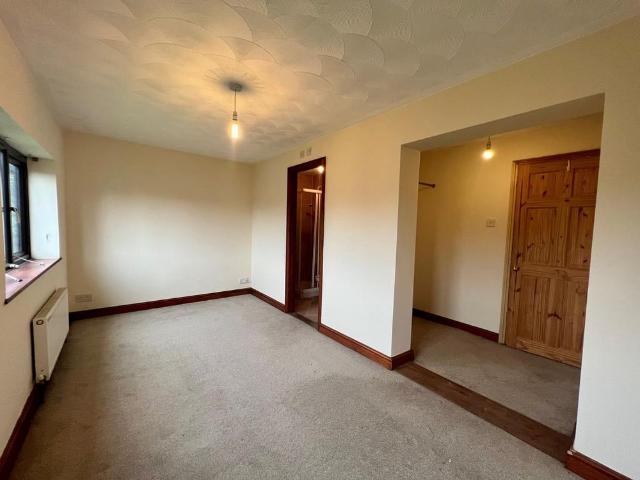 4 bedroom semi detached house to rent