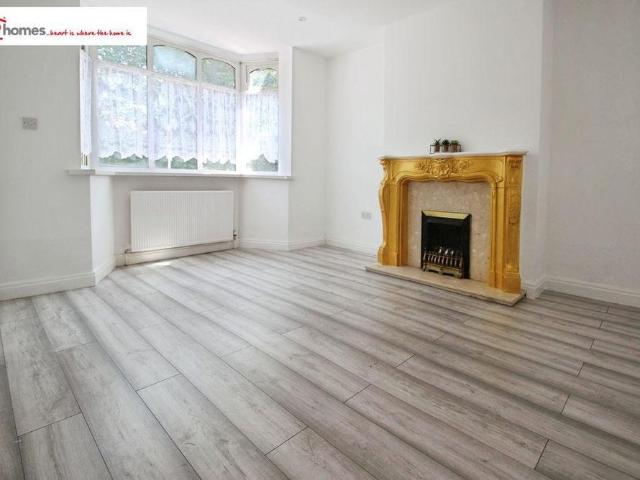 4 bedroom semi detached house to rent