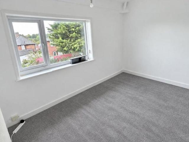 4 bedroom semi detached house to rent