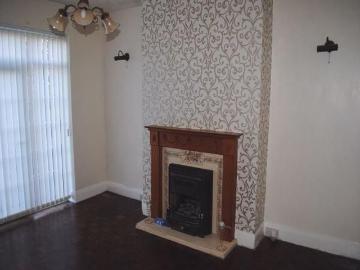 4 bedroom semi detached house to rent