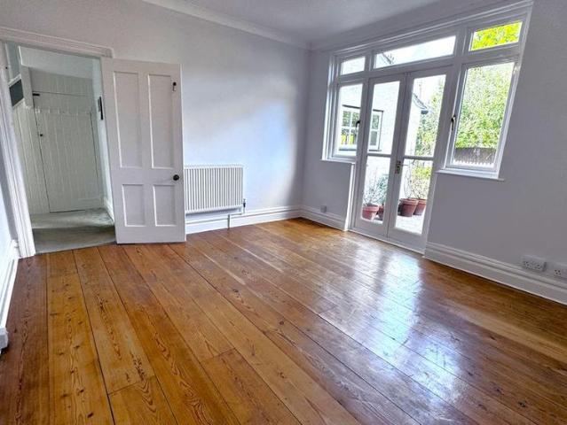 4 bedroom semi detached house to rent