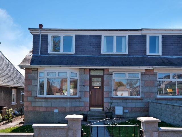 4 bedroom semi detached house to rent