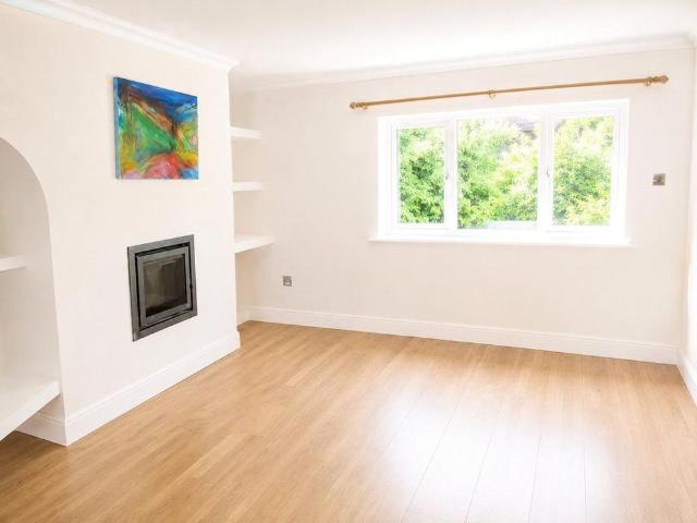 4 bedroom semi detached house to rent