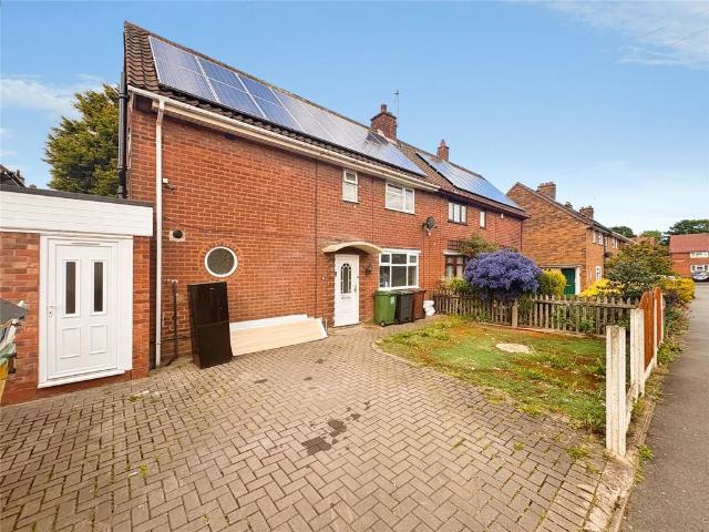 4 bedroom semi detached house to rent