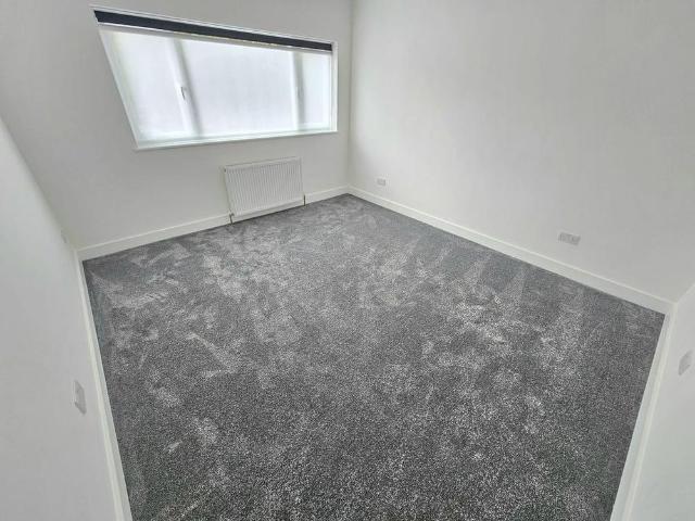 4 bedroom semi detached house to rent