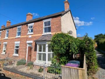 4 bedroom semi detached house to rent