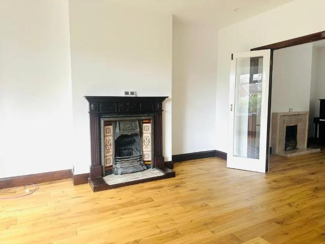 4 bedroom semi detached house to rent
