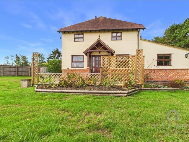 4 bedroom semi detached house to rent