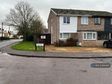 4 bedroom semi detached house to rent
