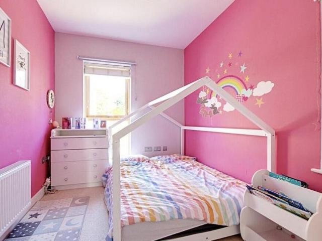 4 bedroom semi detached house to rent
