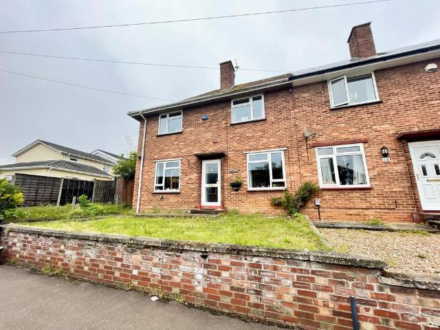 4 bedroom semi detached house to rent