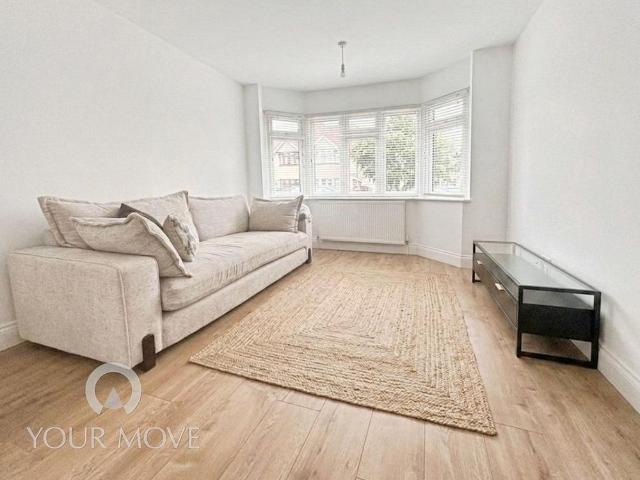 4 bedroom semi detached house to rent