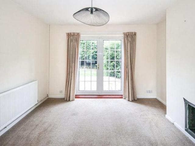 4 bedroom semi detached house to rent