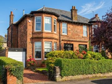 4 bedroom semi detached house to rent