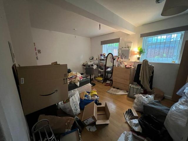 4 bedroom semi detached house to rent