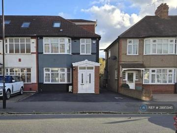4 bedroom semi detached house to rent