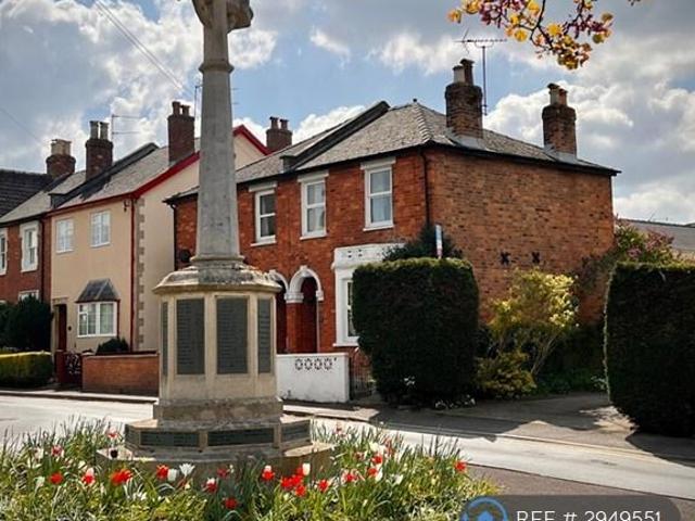 4 bedroom semi detached house to rent
