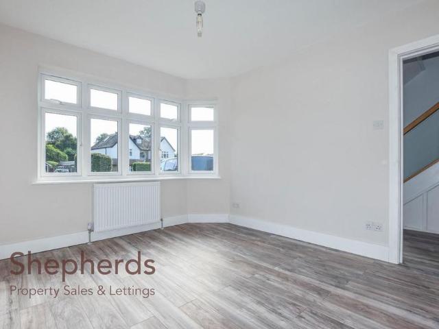 4 bedroom semi detached house to rent