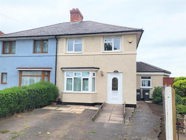 4 bedroom semi detached house to rent