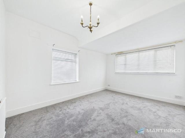 4 bedroom semi detached house to rent