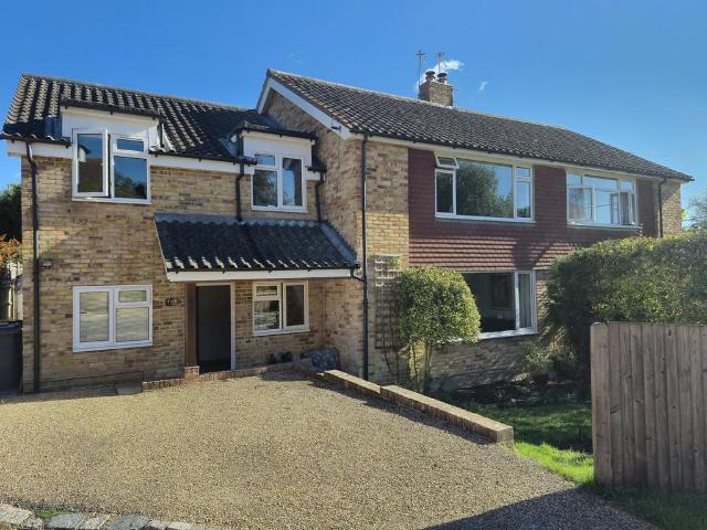 4 bedroom semi detached house to rent