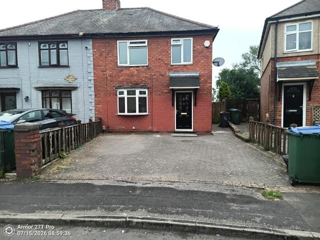 4 bedroom semi detached house to rent