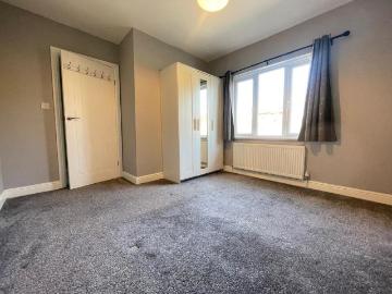 4 bedroom semi detached house to rent
