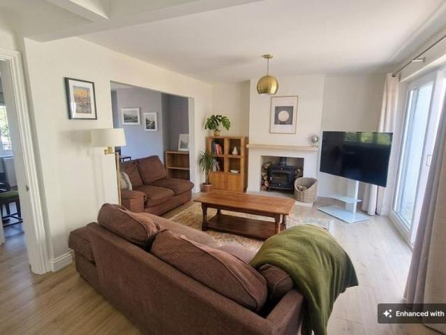 4 bedroom semi detached house to rent