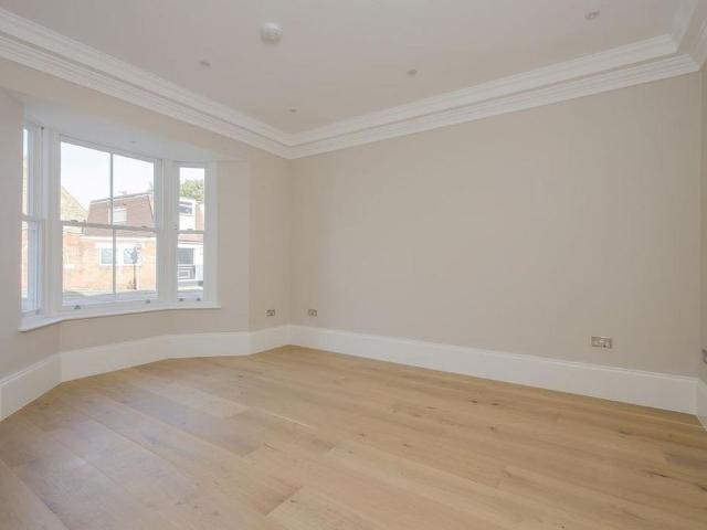 4 bedroom semi detached house to rent