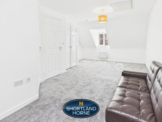 4 bedroom semi detached house to rent