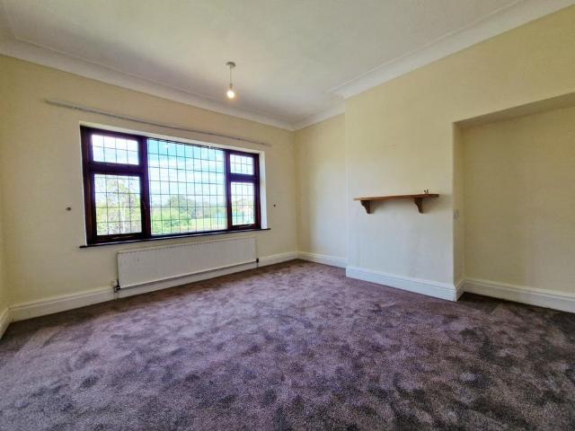 4 bedroom semi detached house to rent