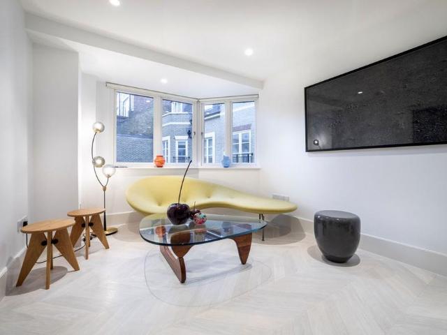4 bedroom semi detached house to rent
