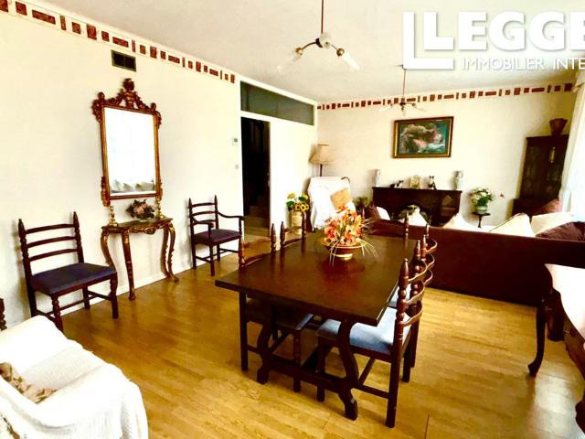 4 bedroom semi detached house with garden in village setting
