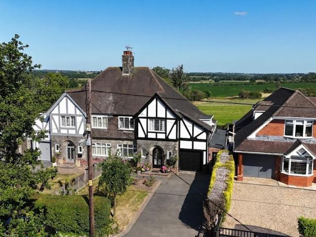 4 bedroom semi detached house for sale