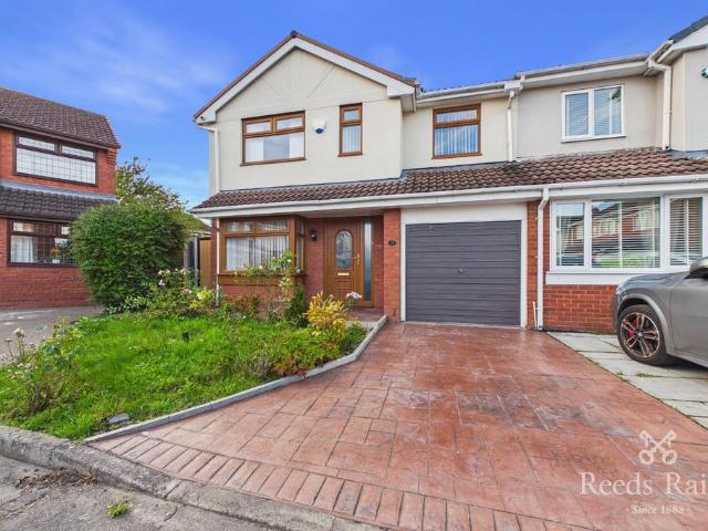 4 bedroom semi detached house for sale