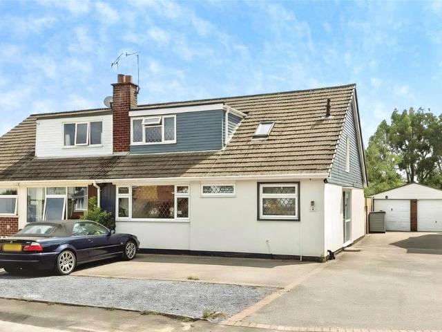 4 bedroom semi detached house for sale