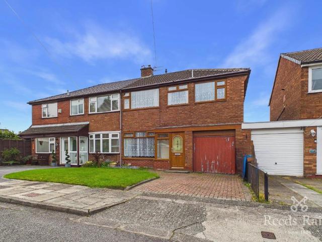 4 bedroom semi detached house for sale