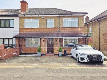4 bedroom semi detached house for sale