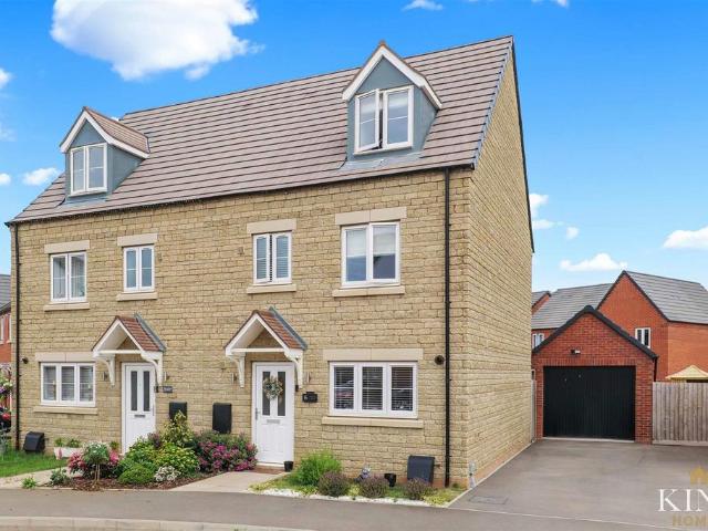 4 bedroom semi detached house for sale