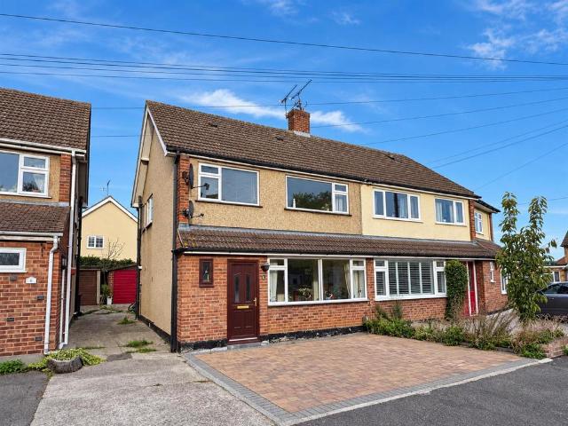 4 bedroom semi detached house for sale