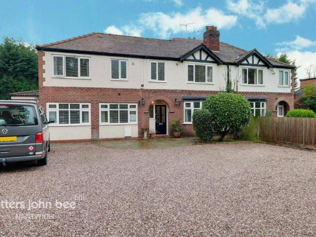 4 bedroom semi detached house for sale