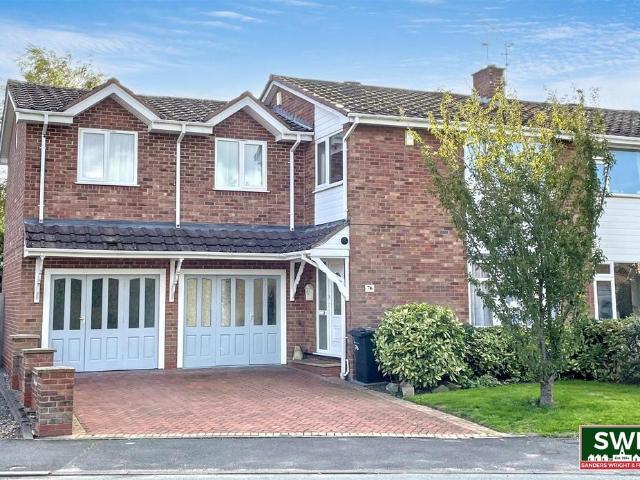 4 bedroom semi detached house for sale