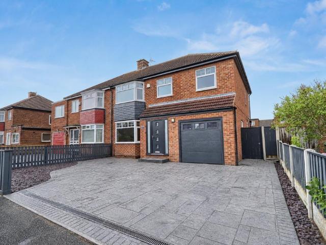 4 bedroom semi detached house for sale