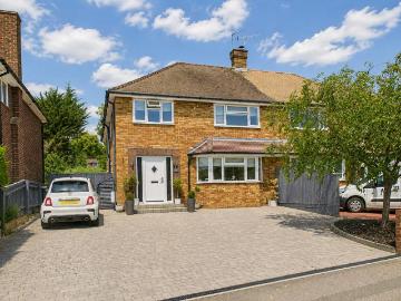 4 bedroom semi detached house for sale