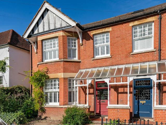 4 bedroom semi detached house for sale