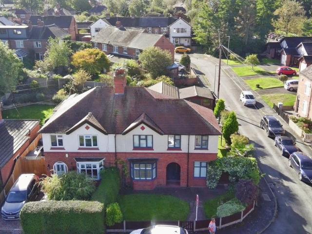 4 bedroom semi detached house for sale