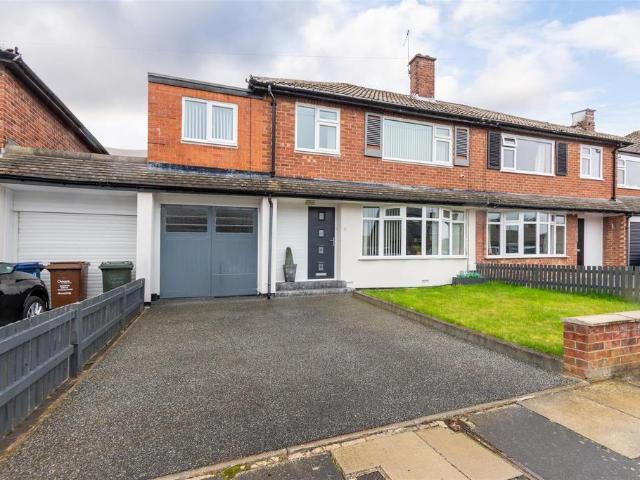 4 bedroom semi detached house for sale